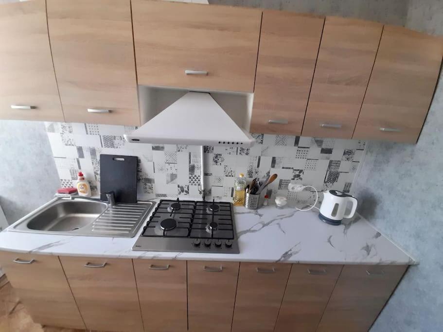 Mieszkanie Na Doby Plac Hallera Apartment Varşovia Exterior foto